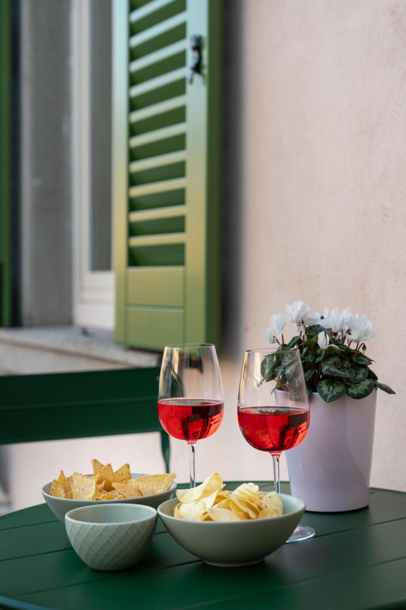 La Farfalla Blu - Boutique Apartment Bergamo Eksteriør billede